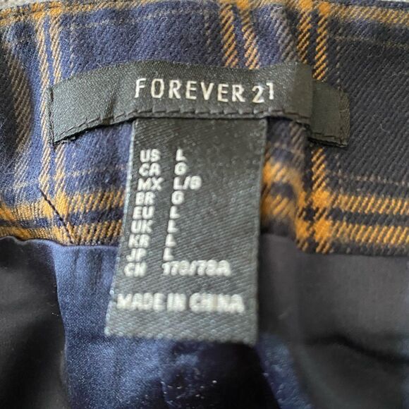 Forever 21 Plaid Mini Skirt Zipper - Picture 6 of 6